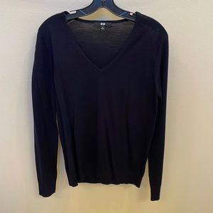 Uniqlo v neck sweater